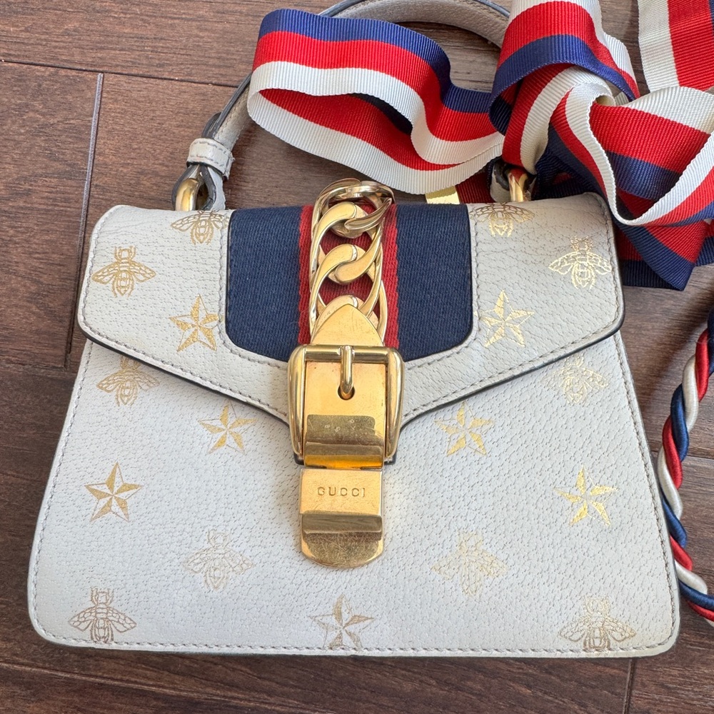 Gucci Web Sylvie Crossbody Bag with Striped Strap, bow and leather strep - Picture 5 of 8
